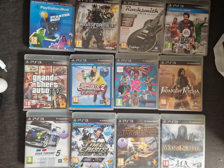 PS3 Плейстейшън 3 + 11игри + 4 контролера и камера