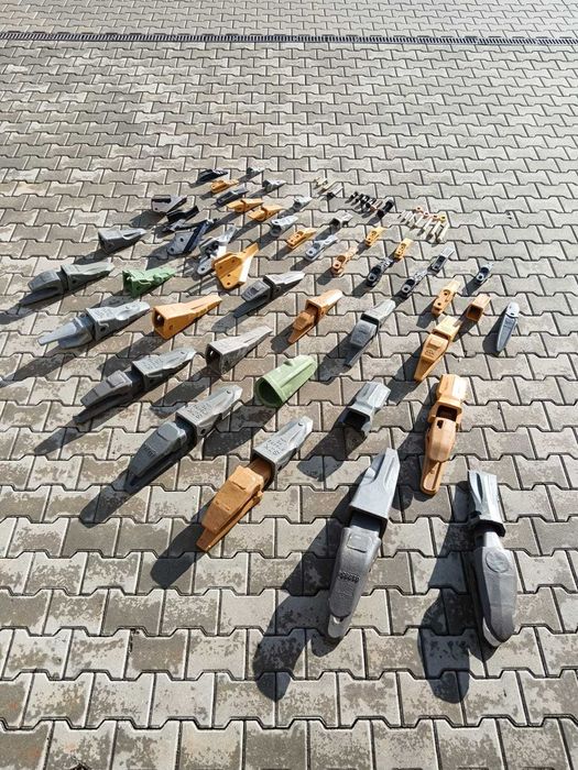 Dinți de cupă/Colți utilaje JCB buldoexcavatoare