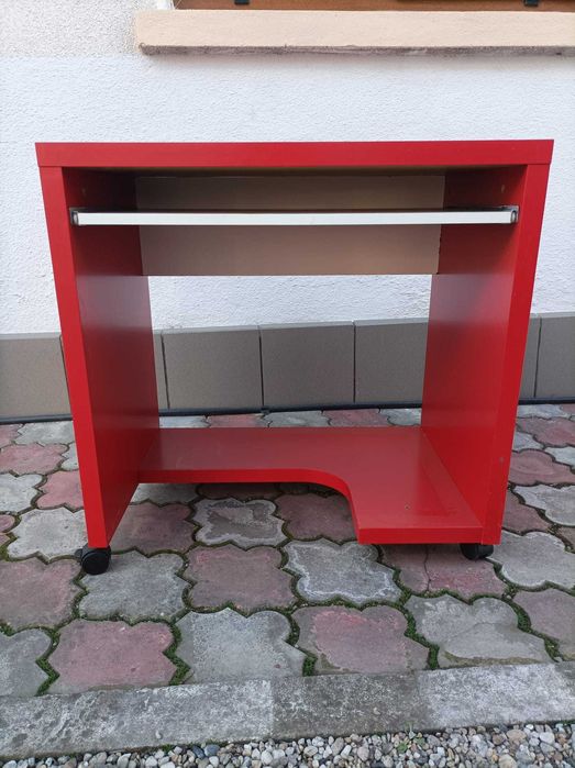 Vand set birou Ikea si comoda pat / rollbox in stare foarte buna