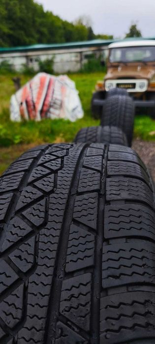 Set de 4 roti 15" de iarna pentru Honda CRV