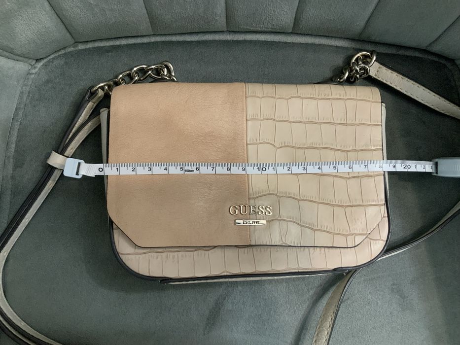Розова чантичка Guess