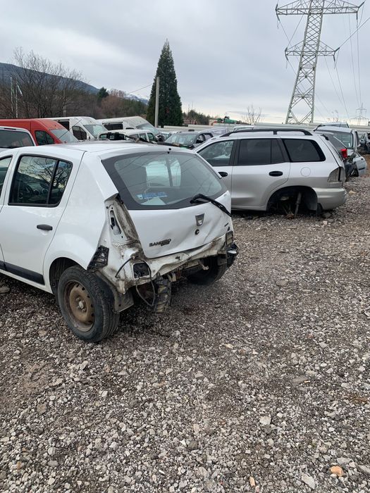 Dacia Sandero 1.2 75кс 2012г