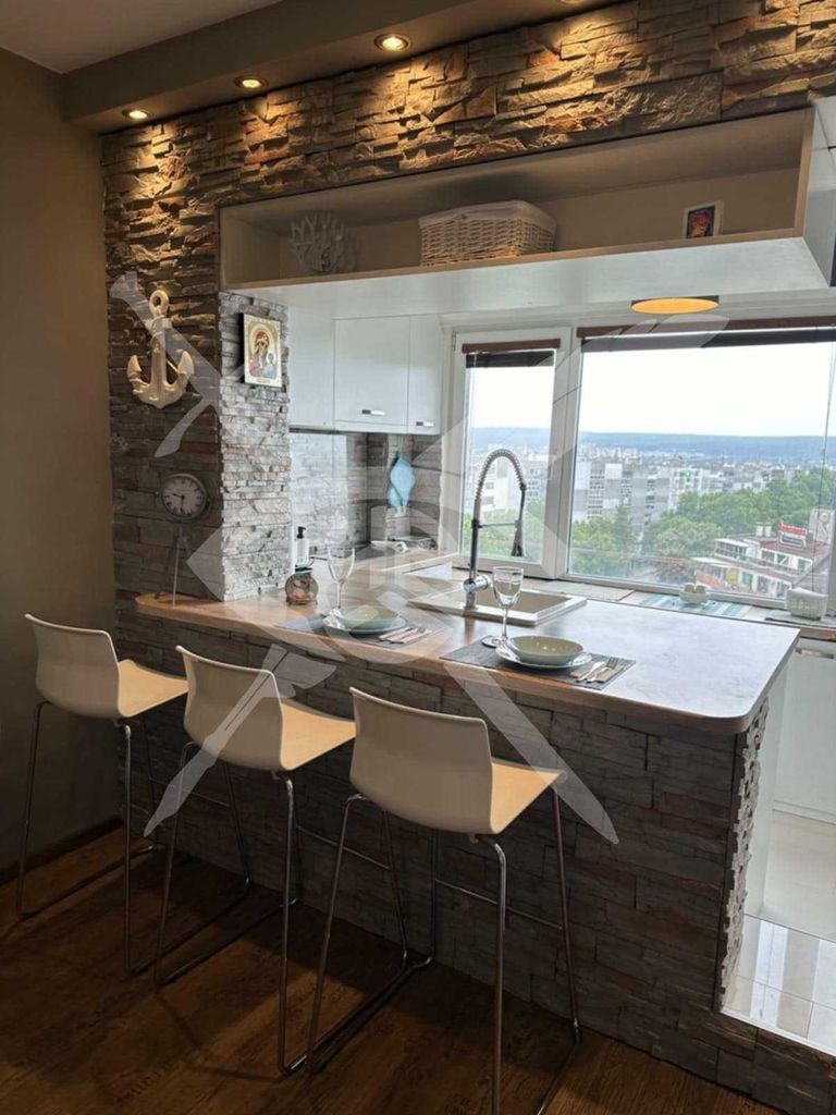 Дава се под наем Двустаен апартамент в Варна, ХЕИ - 60 кв.м за 550 € - Снимка #2