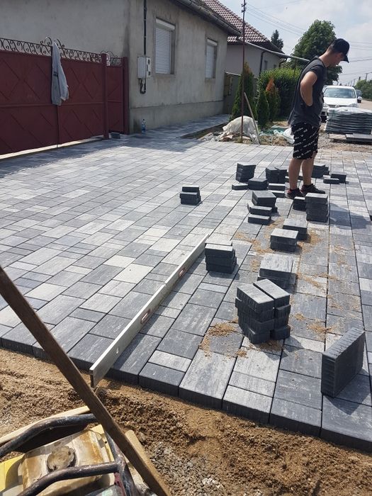 Montatori pavaje,Arad