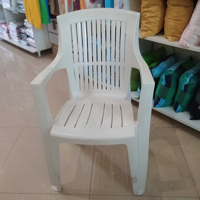 Столове пластмасови