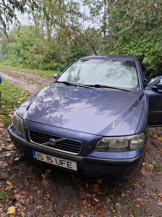 Vind sau petru dezmebrat volvo s60 2.4