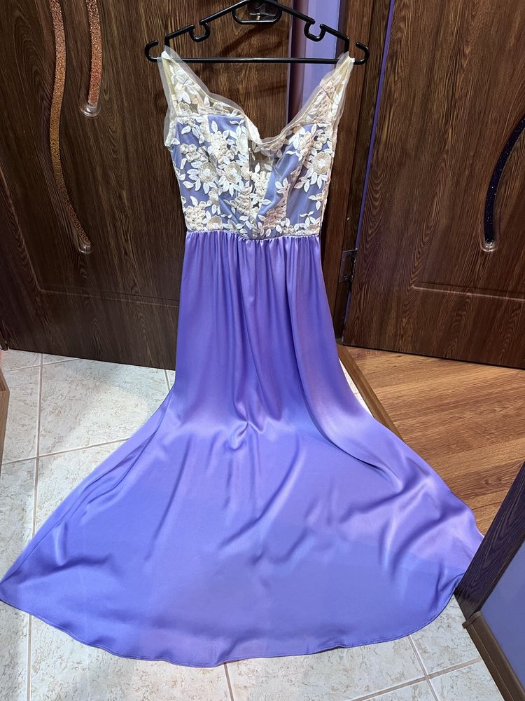 Vand rochie lunga lila