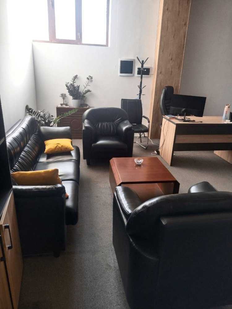 Сдаётся отдельно стоящее здание — 550 м²
 Центр, Луначарского !