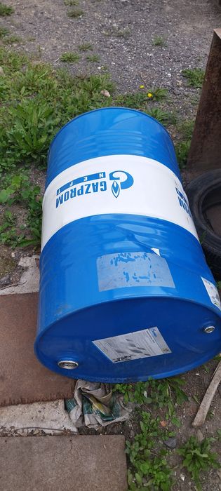 Бочка 200 литров продам 4000 т один штук