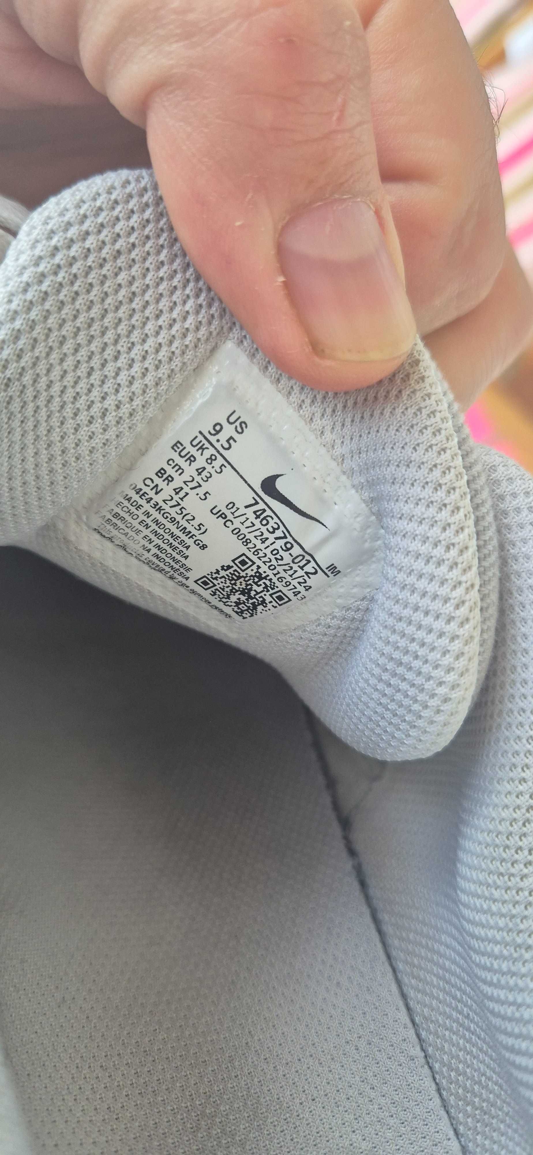 NIKE AIR MAX LTD 3 TXT 43ти номер