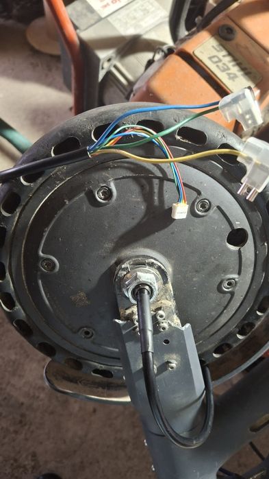 Dezmembrez trotineta electrica xiaomi mi3