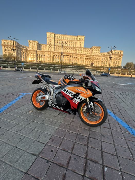 Honda RR 1000 - SC 57