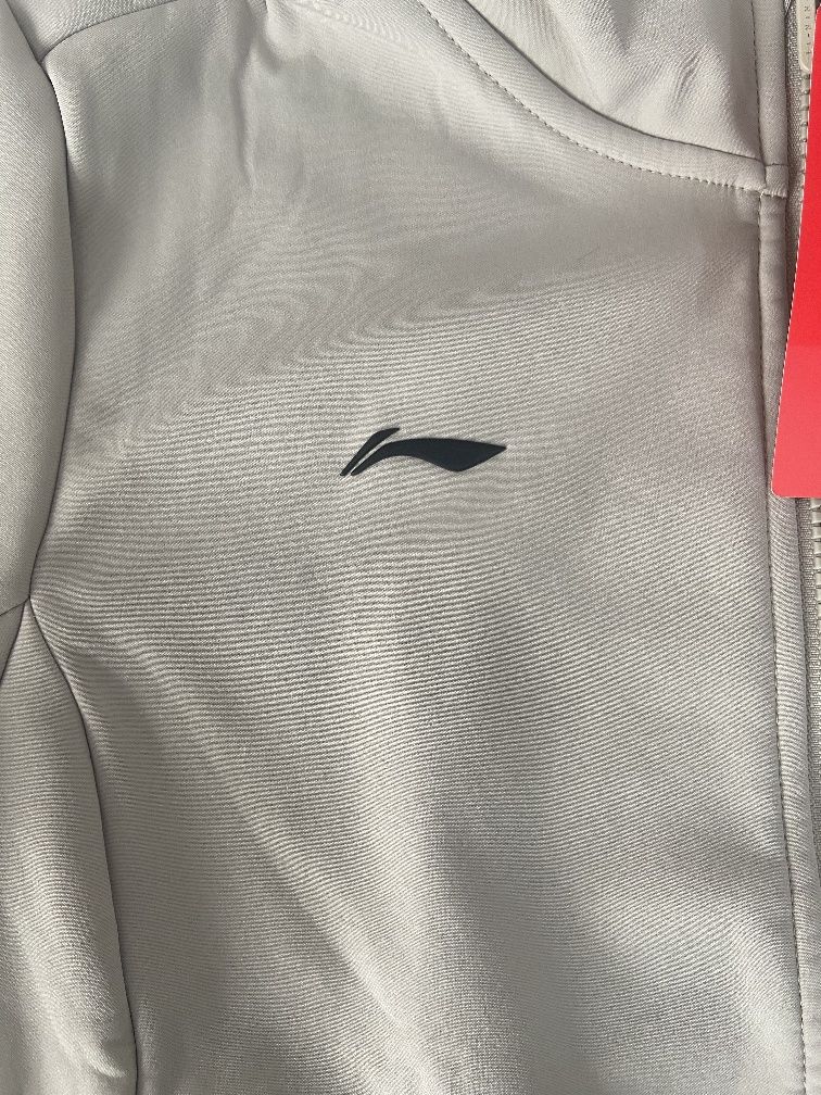 Новая женская куртка Li-Ning AFDT802 — оригинал с биркой!