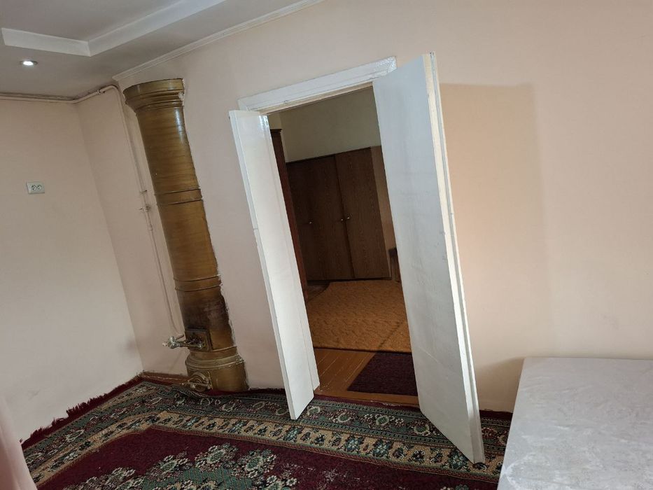 Yunsobod chinobod sanotoriya yaqin 2/2/2/35 kv gishtli dom srochniy