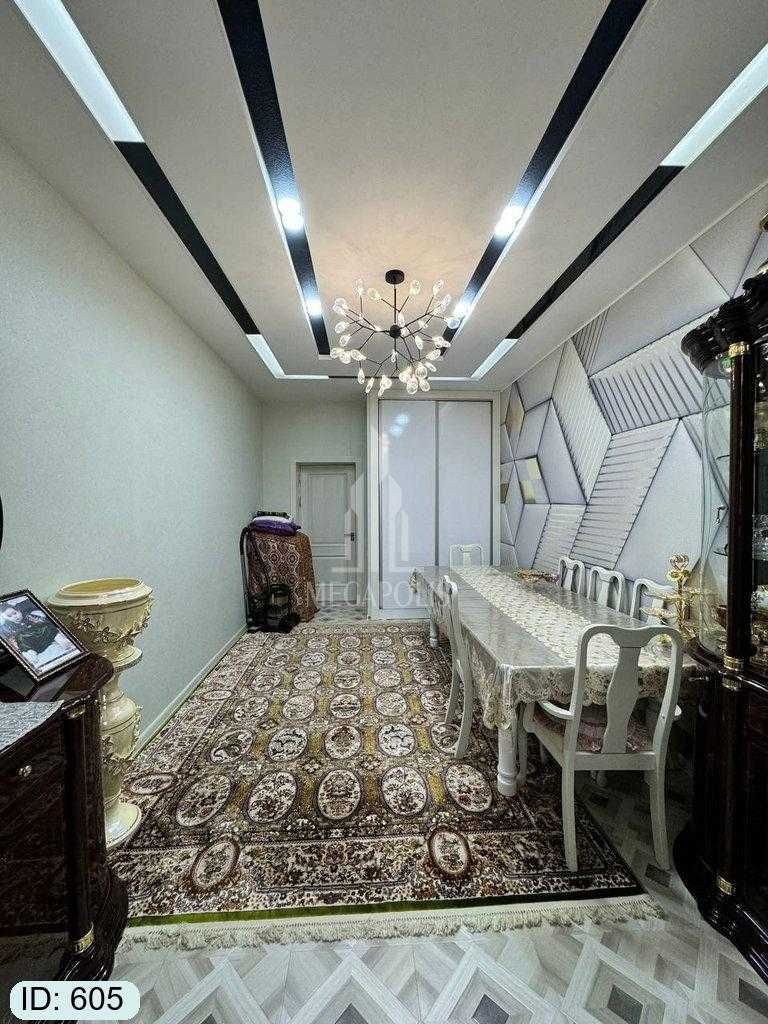 Dilkusho masjid tarafda 3 xonali 1 holdan iborat kvartira sotiladi