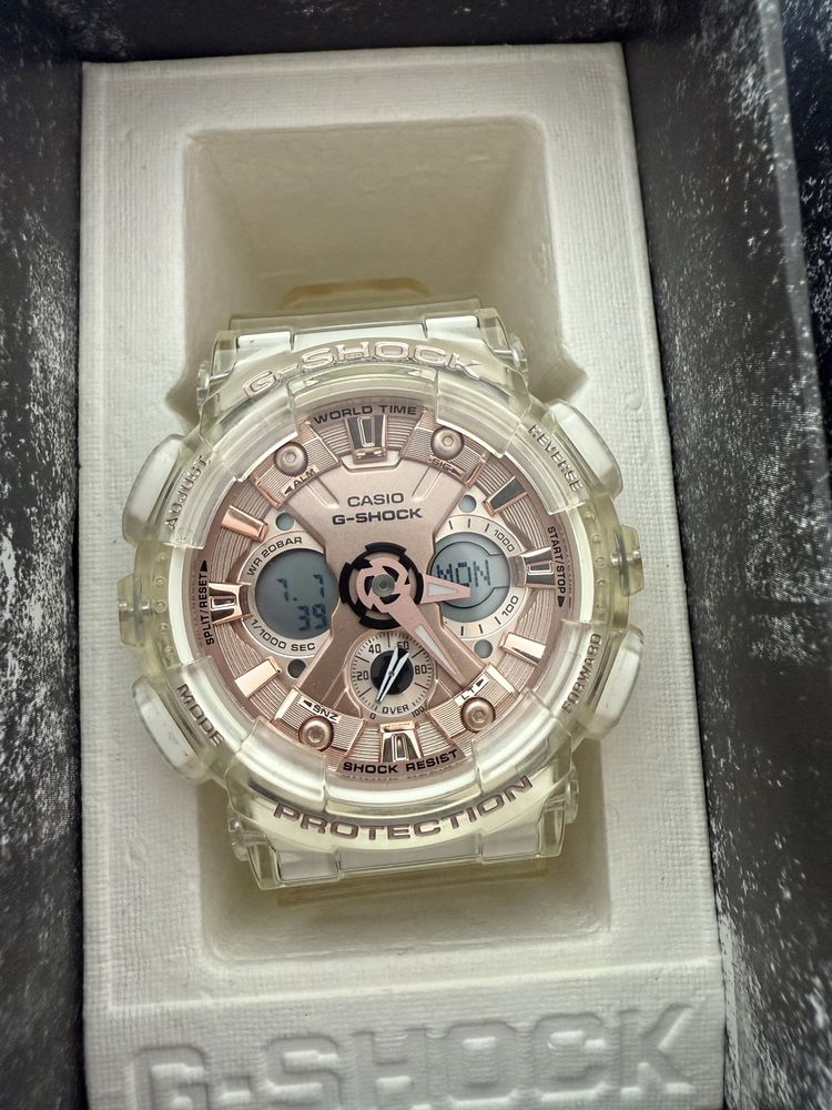 Дамски часовник g-shock
