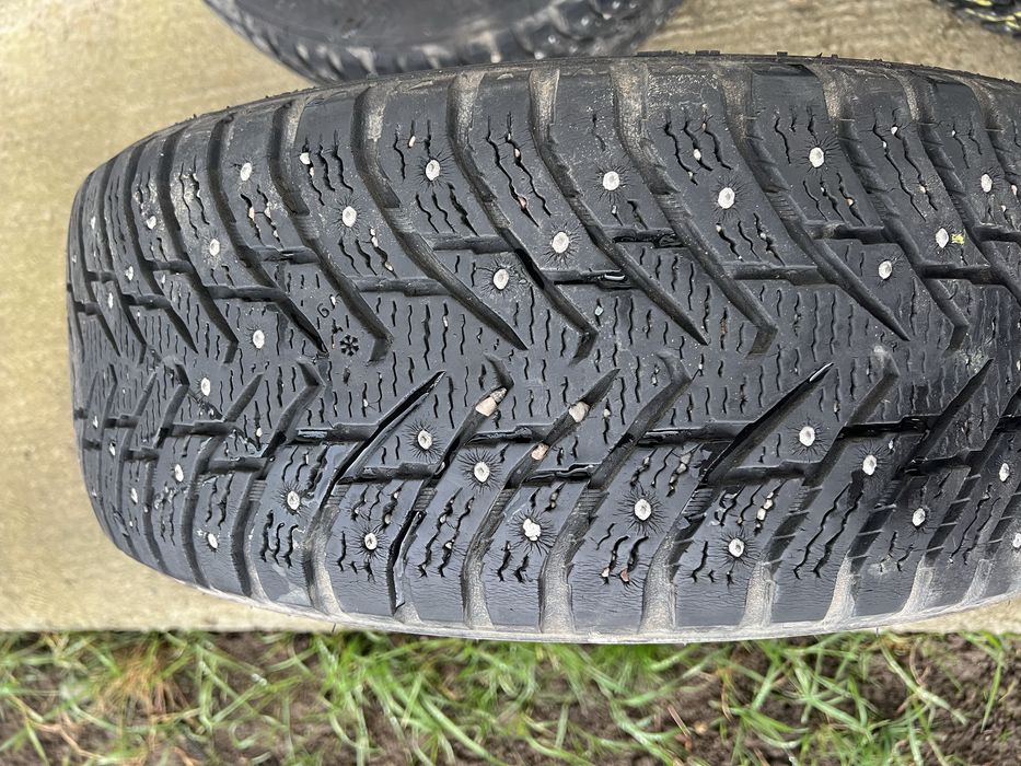 Vand Anvelope M+S Nokian 215/60 R17