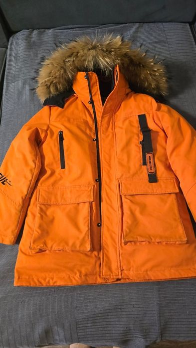 Продам зимнюю куртку для мальчика