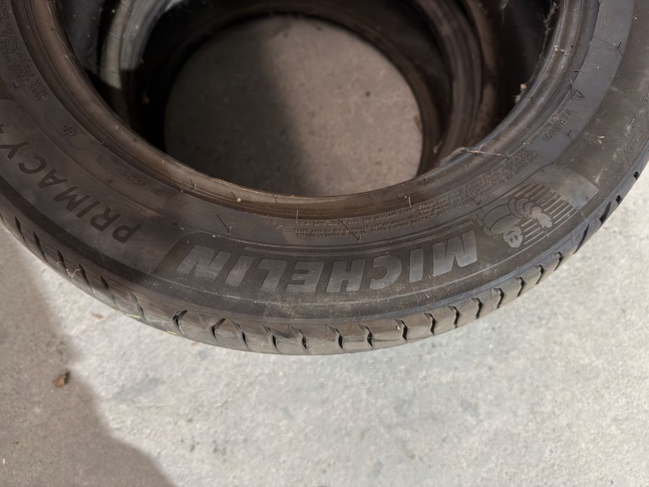 235/55/17 Michelin Primacy vara