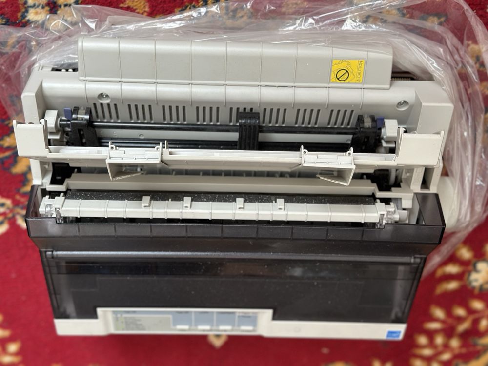 Продам матричный принтер Epson LX 300+