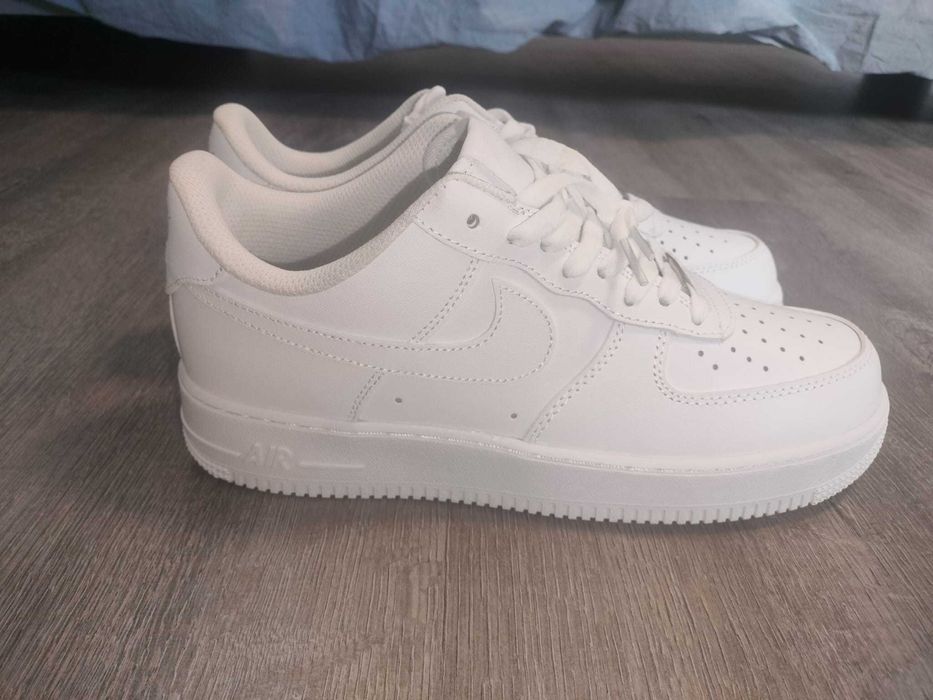 Adidasi  Nike Air Force 1