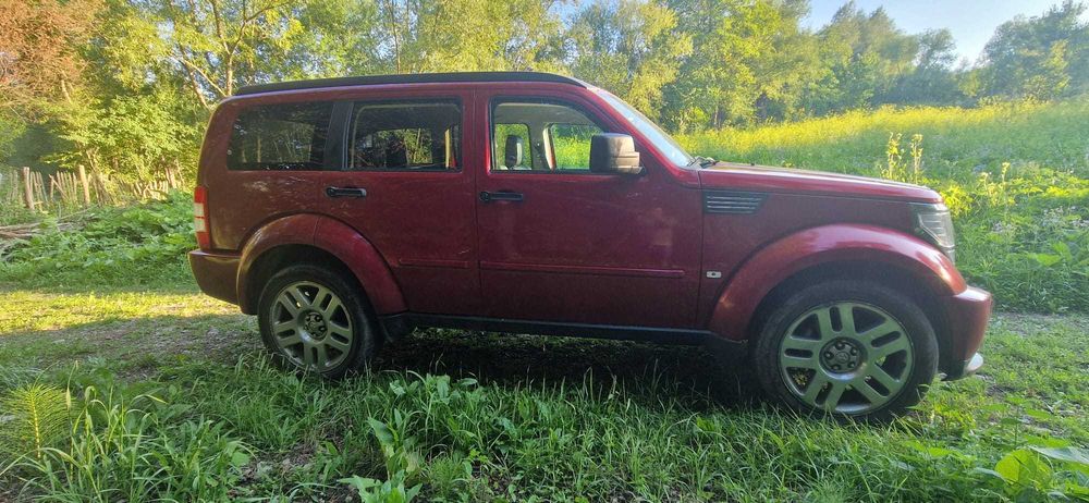 vand dodge nitro