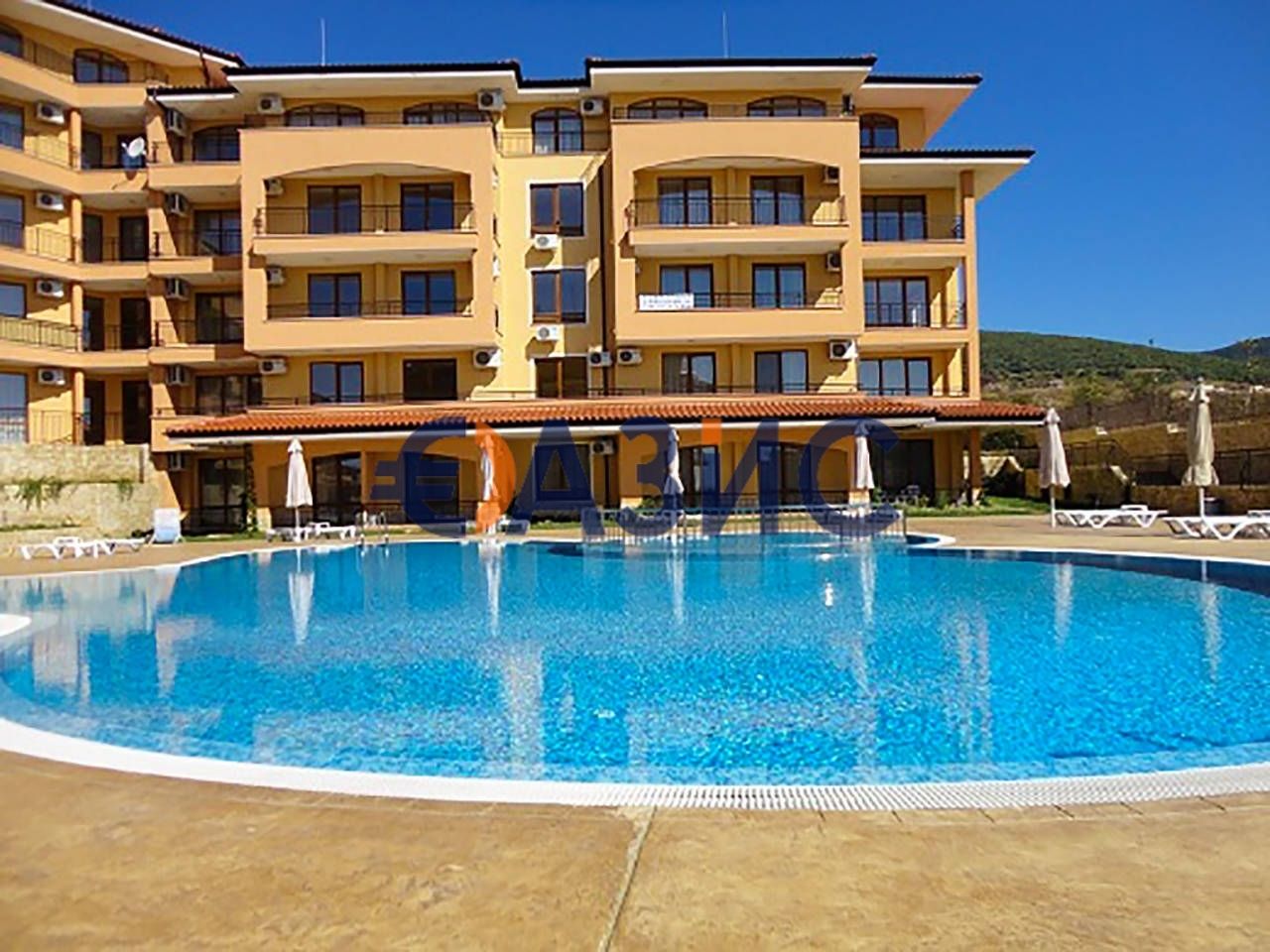 Продава се Двустаен апартамент в Свети Влас - 69 кв.м за 1595 €/кв.м - Снимка #14