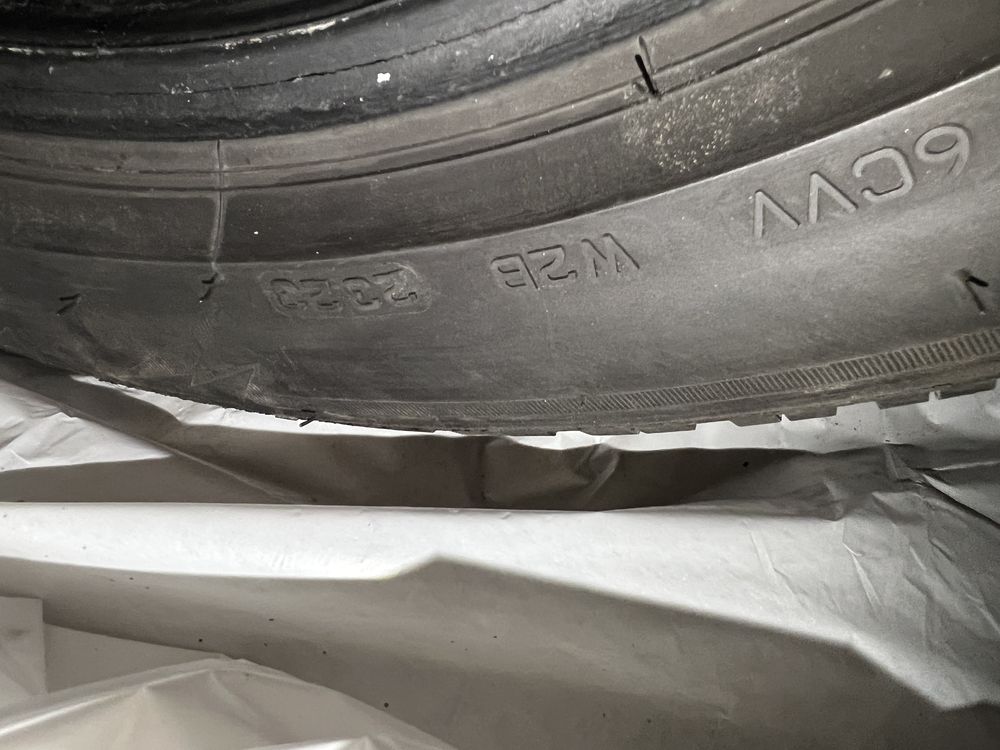 Зимни Гуми 235/45/r18 Bridgestone Blizzak