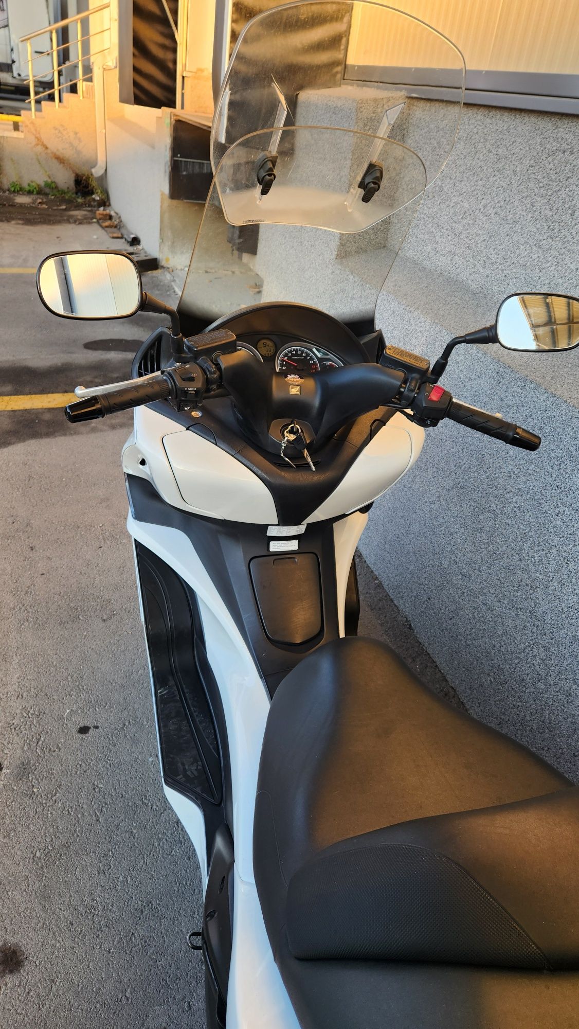 Honda s-wing 400i