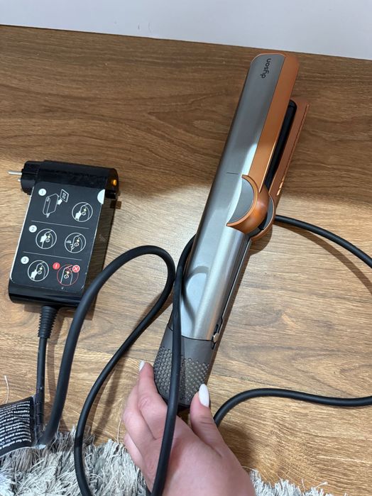 Преса за коса Dyson HT01 Airstrait