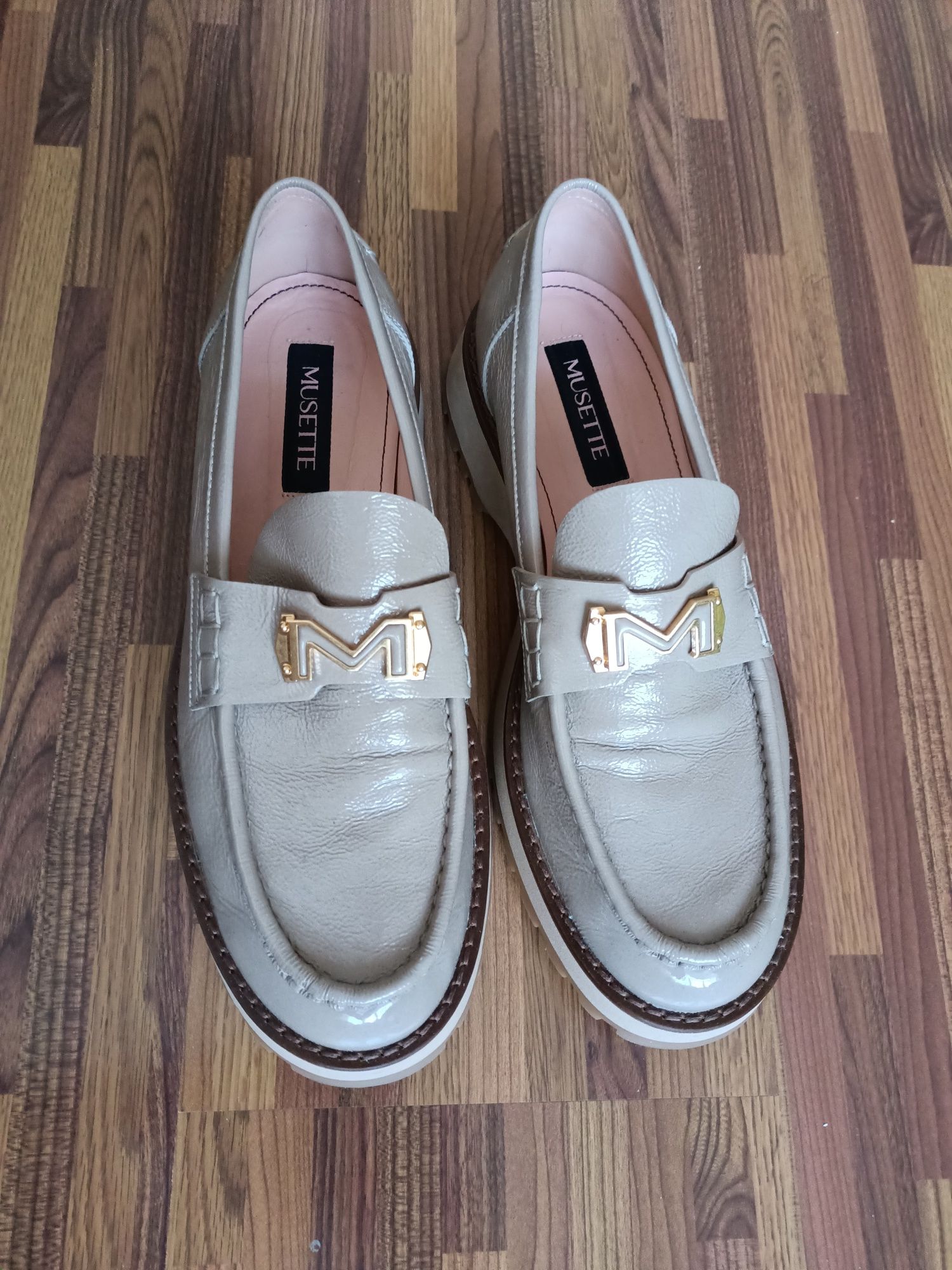 Pantofi de dama.tip mocasini