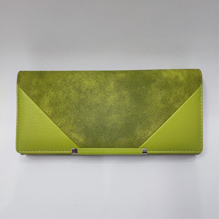 ПРОМО Различни видове и цветове дамски портмонета
