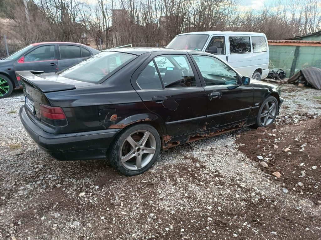 Bmw e36 325 TDS на части