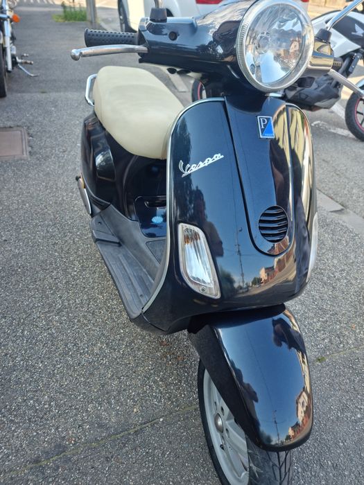 Scuter Vespa LX50 ,2 T