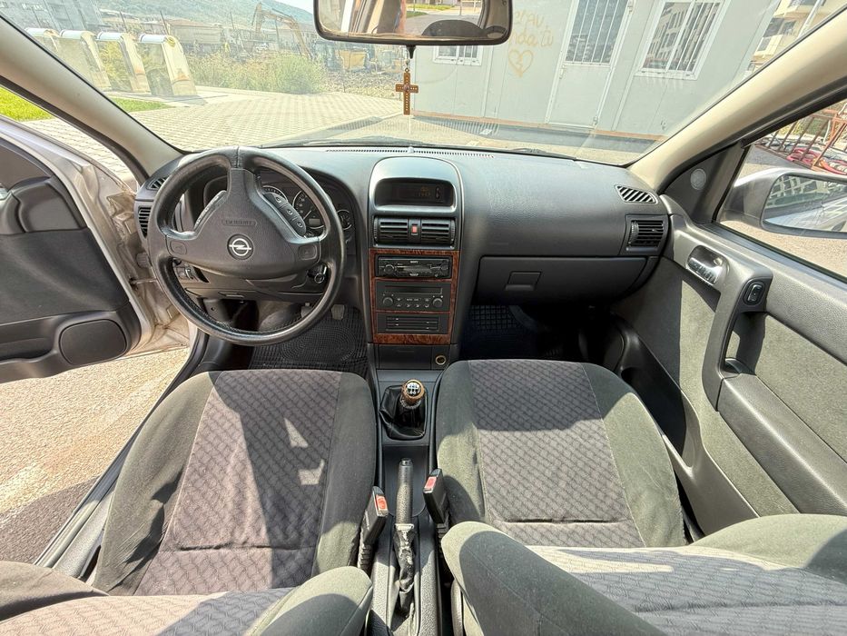 Opel Astra G / 1.6 benzina / An 2001 / 16V