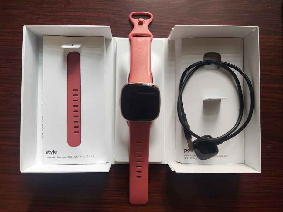 Google Fitbit Versa 4 Smartwatch