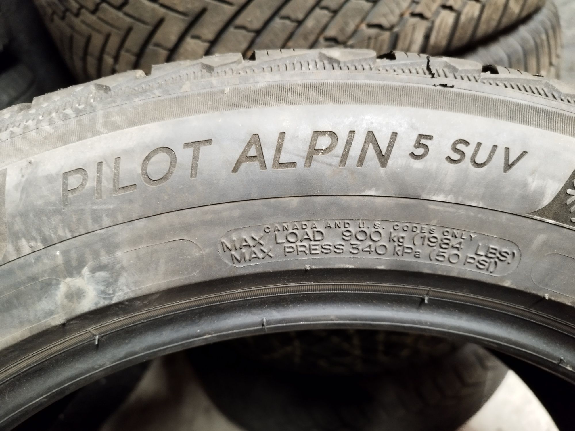 Michelin 235/55/18