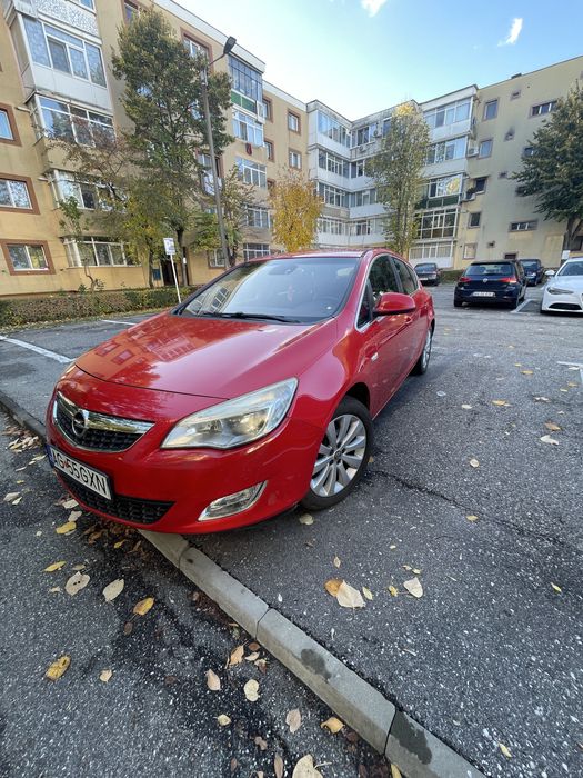 Opel astra J 2011 1.4 benzina proprietar