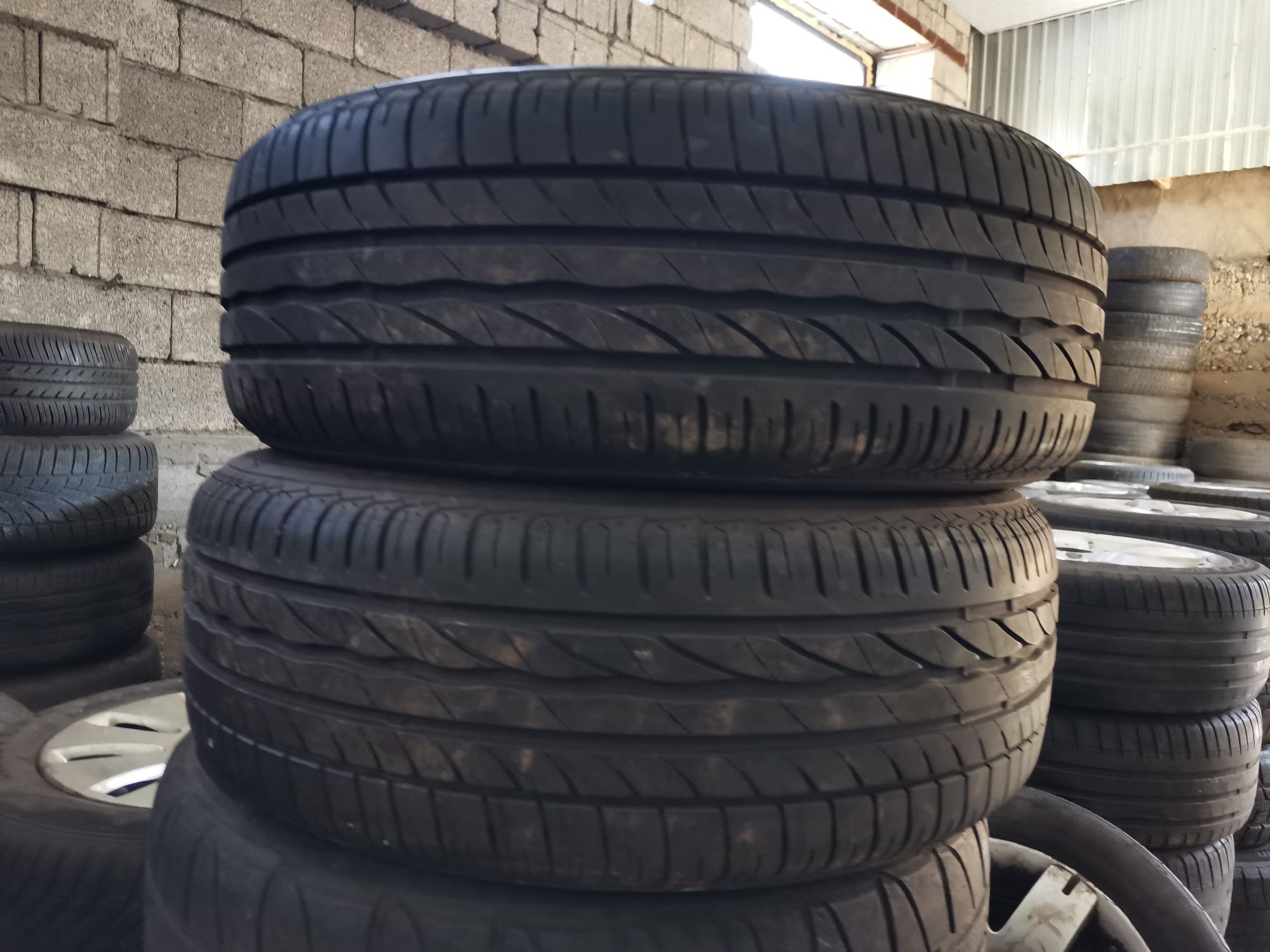 Шины Bridgestone 195/55/16, 2шт