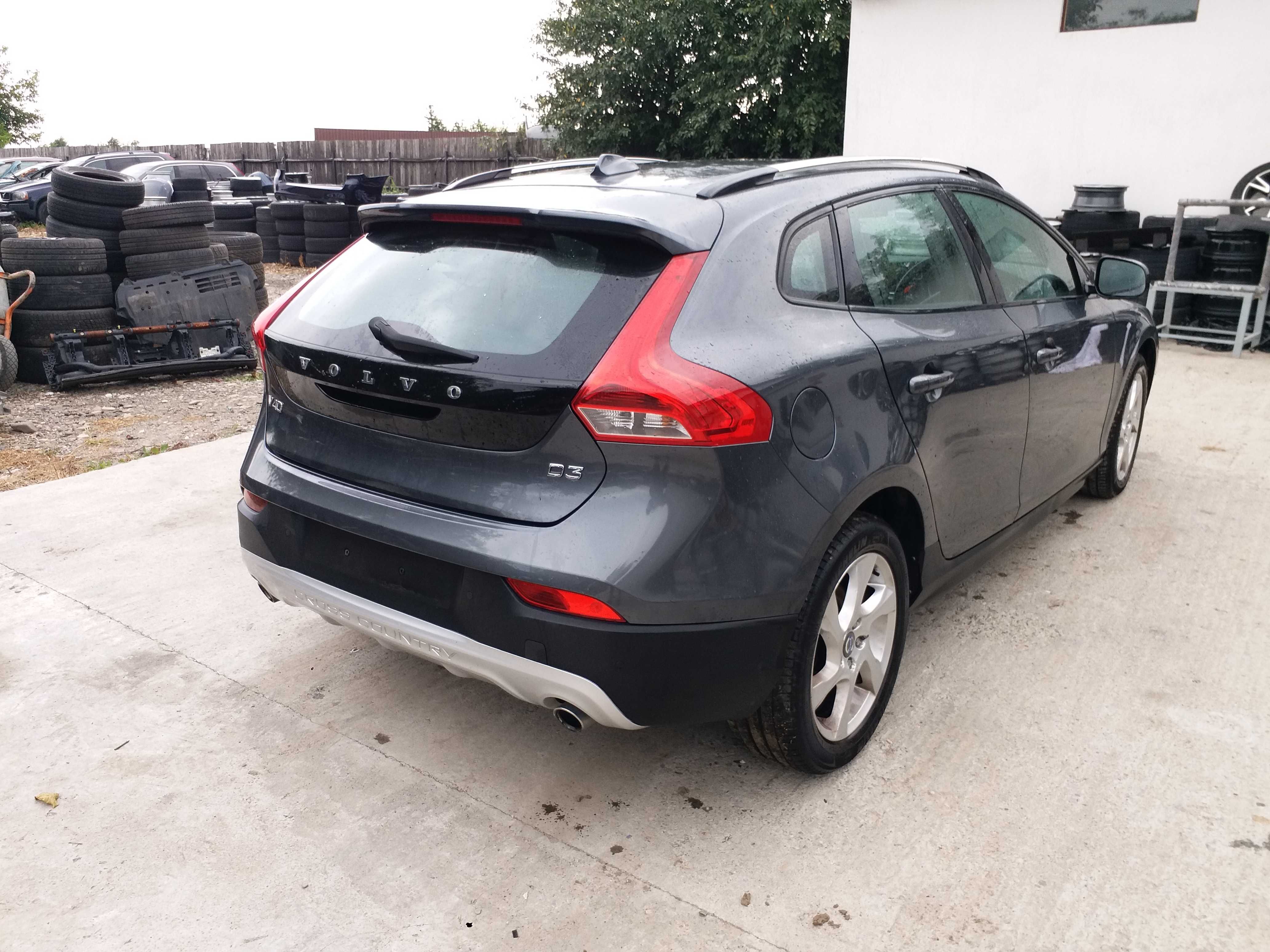 PIese Second Hand VOLVO V40 CC Diesel / Benzina An 2012-2018