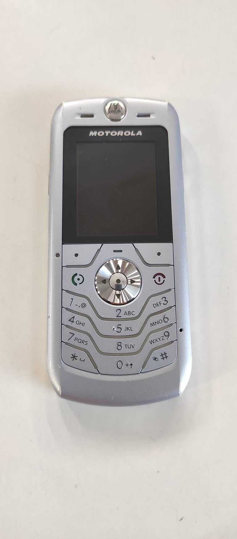 Телефон Motorola L6