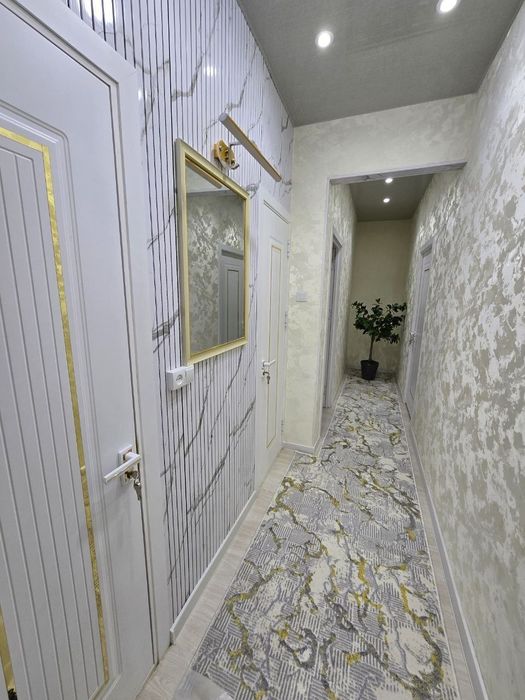 *2 комн. перед в 3. 1 этаж. Балкон 1,5х6. Евроремонт. Мебель техни