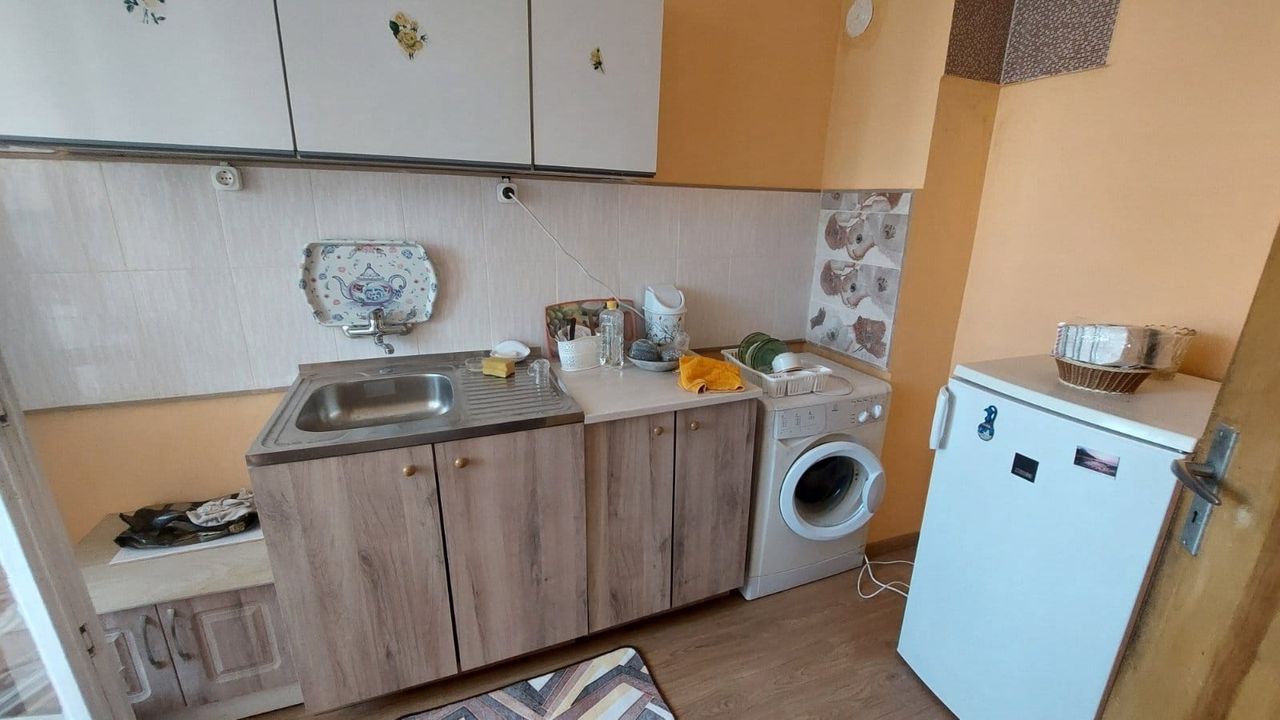 Дава се под наем Едностаен апартамент в Панагюрище - 56 кв.м за 204 € - Снимка #21
