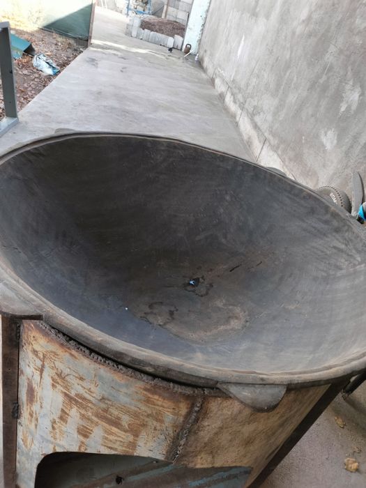 80_90kg osh damlasa bo'ladigan chugun qozon o'chog'i bılan