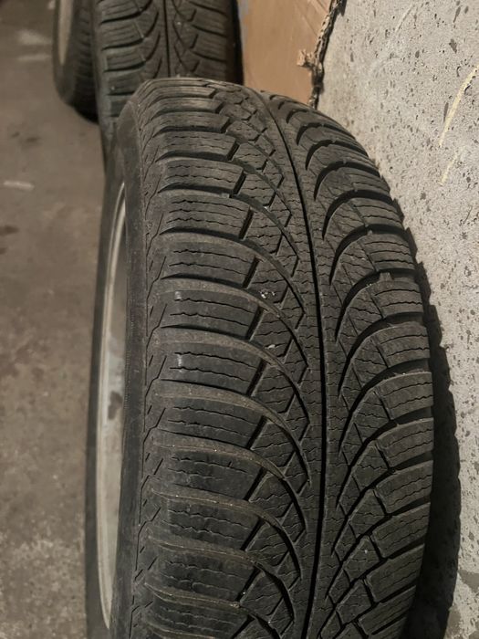 Зимни гуми Michelin 2 бр. и ESA Tecar 2 бр. 195/60/15