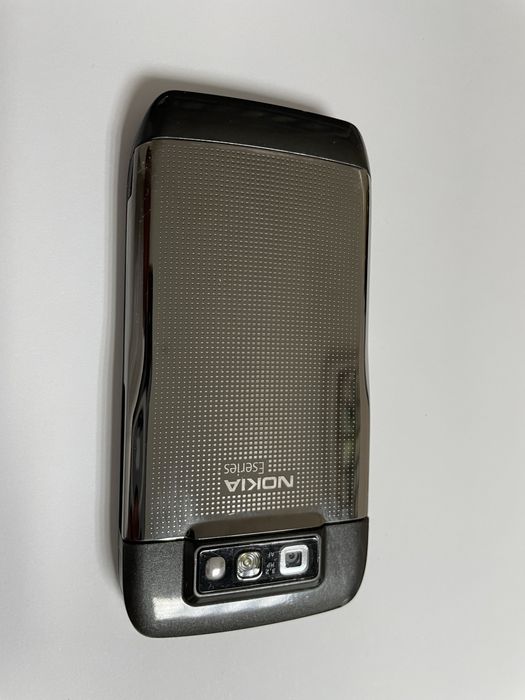Telefon nokia E71