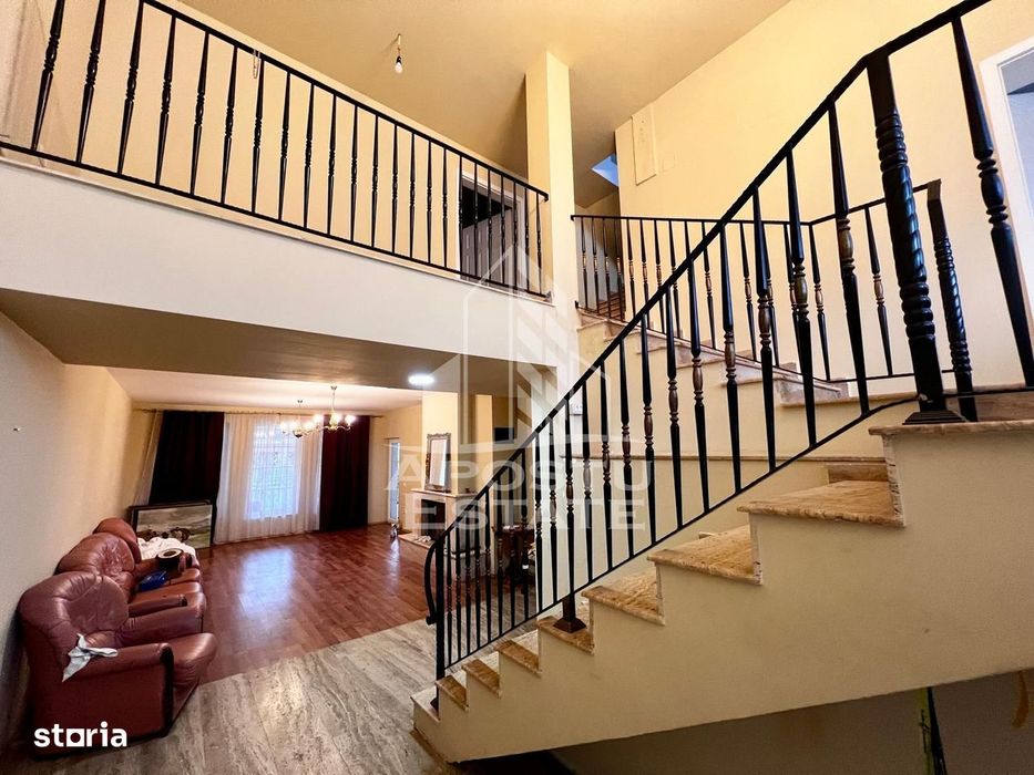 Jumatate de Duplex, 5 camere, 4 bai,curte, Mosnita Noua