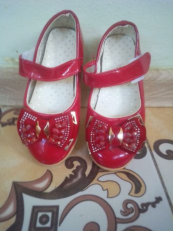 Pantofi roșii fetițe Nr 32