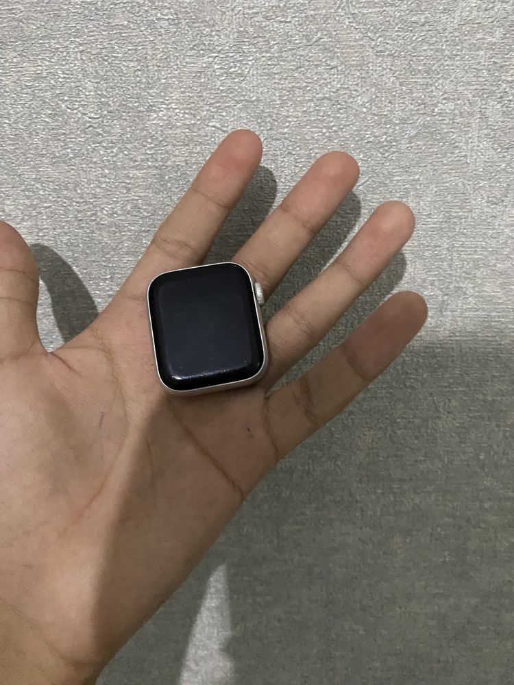 Apple Watch 4 часы