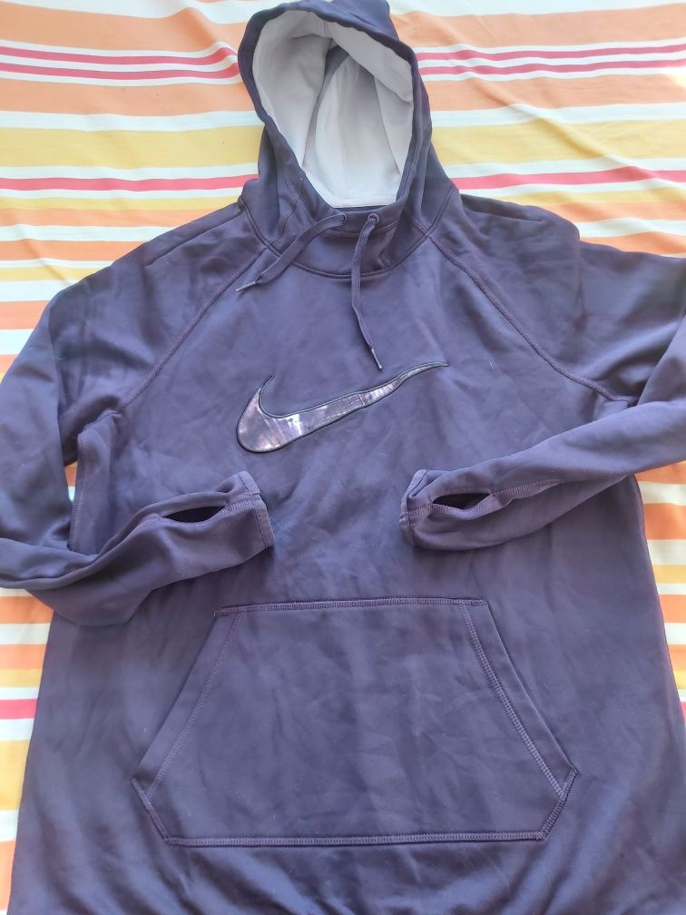 Блуза и суичър на Nike и горнище Joma